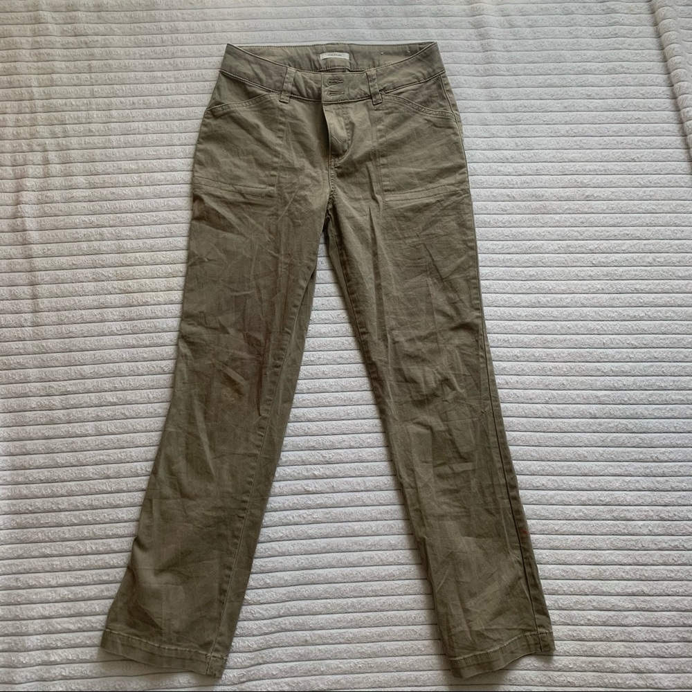 Women’s Maurices khaki pants